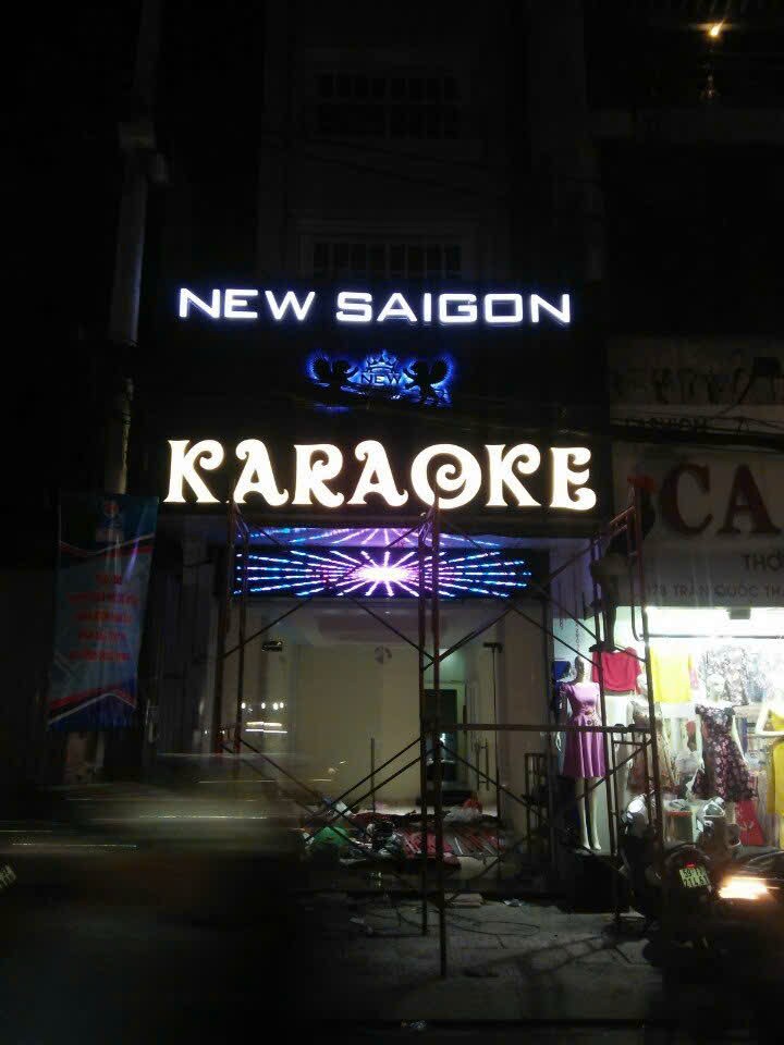 bảng hiệu karaoke quận 3